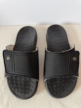 Vionic Kiwi - Unisex Motion Control Orthotic Slide Sandal